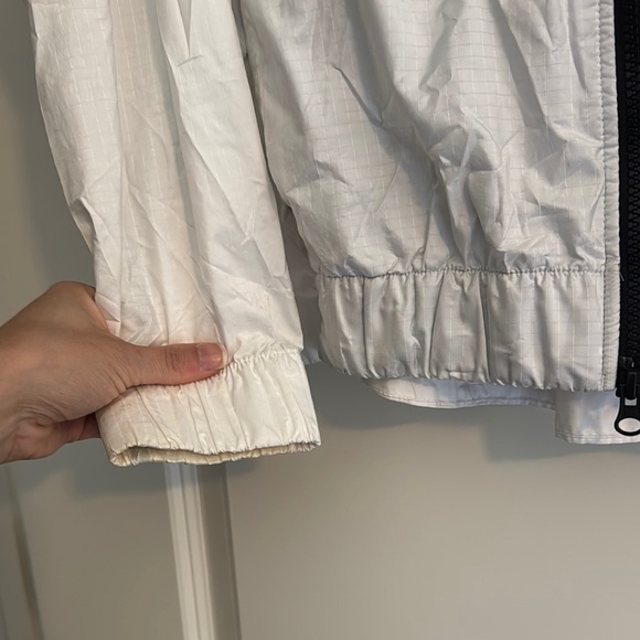 Nike Black and White Windbreaker Jacket - Picture 3 of 5